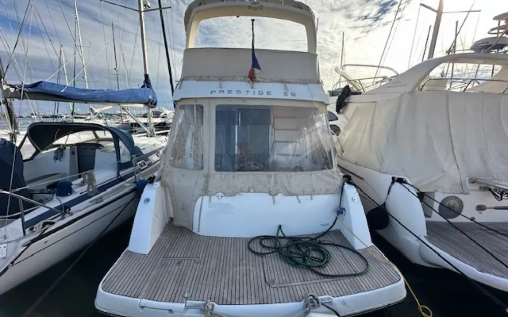 JeanneauPrestige 39 Fly