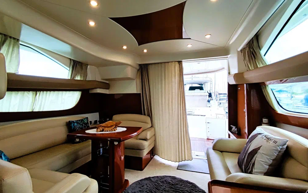 slider 11 Jeanneau Prestige 42 Fly