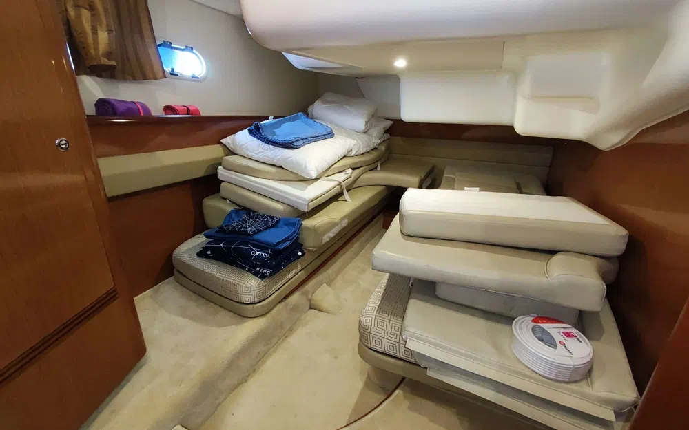 slider 15 Jeanneau Prestige 42 Fly