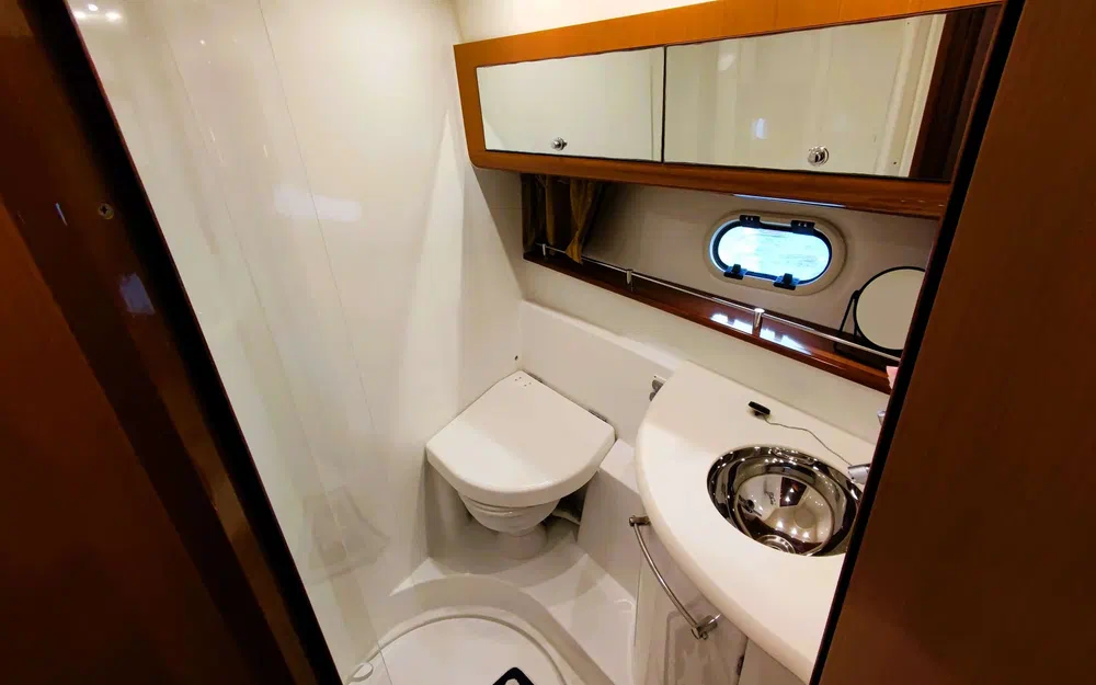 slider 22 Jeanneau Prestige 42 Fly