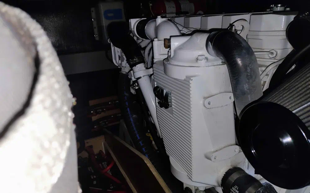 slider 24 Jeanneau Prestige 42 Fly