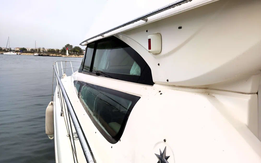 slider 6 Jeanneau Prestige 42 Fly