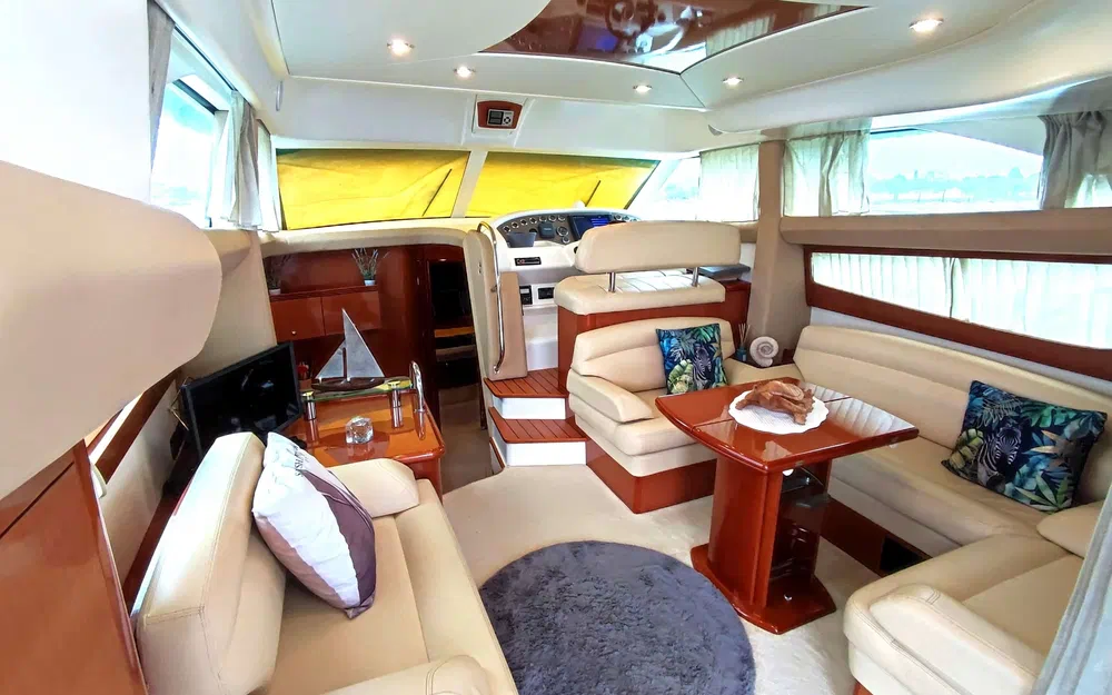 slider 7 Jeanneau Prestige 42 Fly