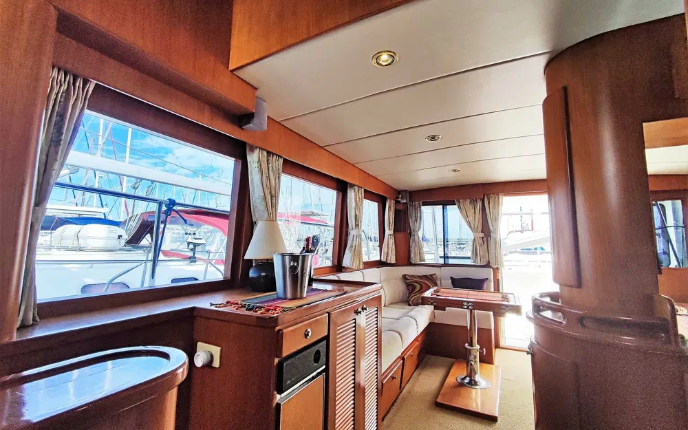 slider 11 Edership Symbol 45 Pilothouse