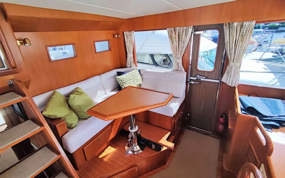 slider 16 Edership Symbol 45 Pilothouse