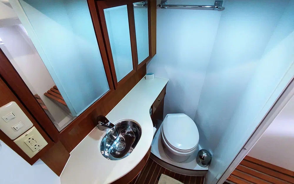 slider 18 Edership Symbol 45 Pilothouse