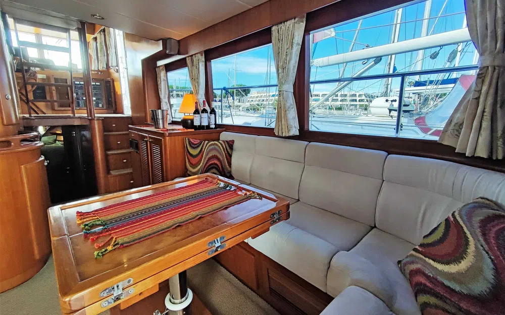 slider 6 Edership Symbol 45 Pilothouse