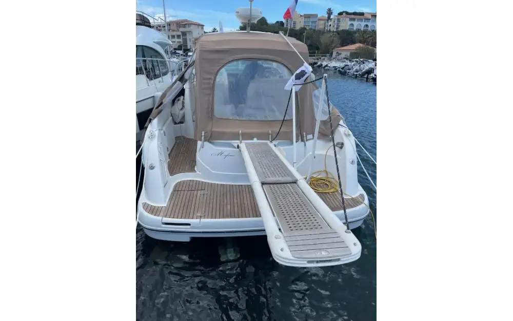 JeanneauPrestige 34 Hard Top