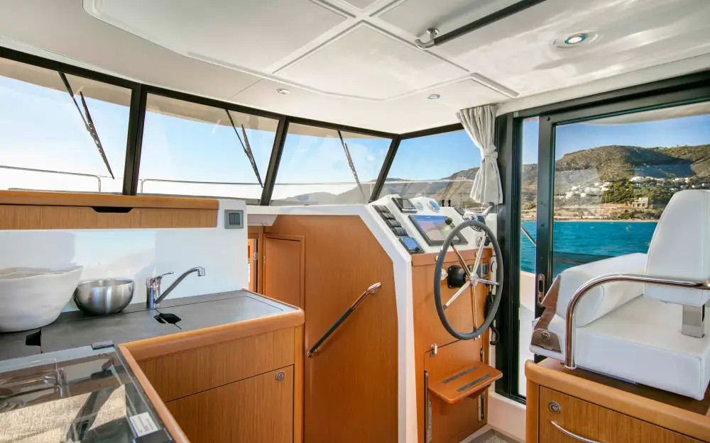 slider 18 Beneteau Swift Trawler 35