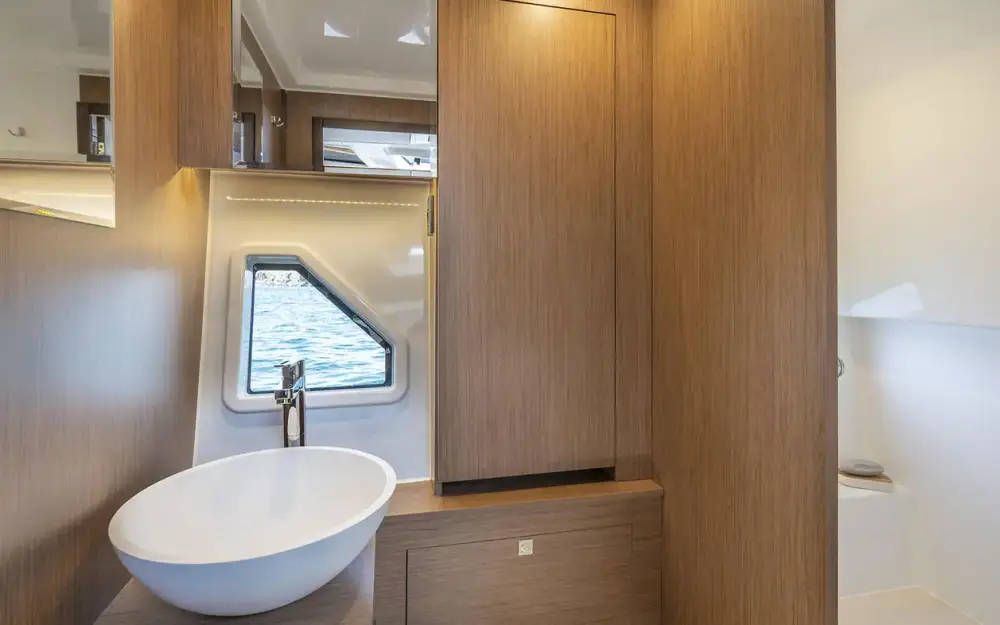 slider 9 Beneteau Gran Turismo 36