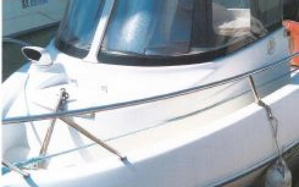 slider 2 Quicksilver  500 Pilothouse