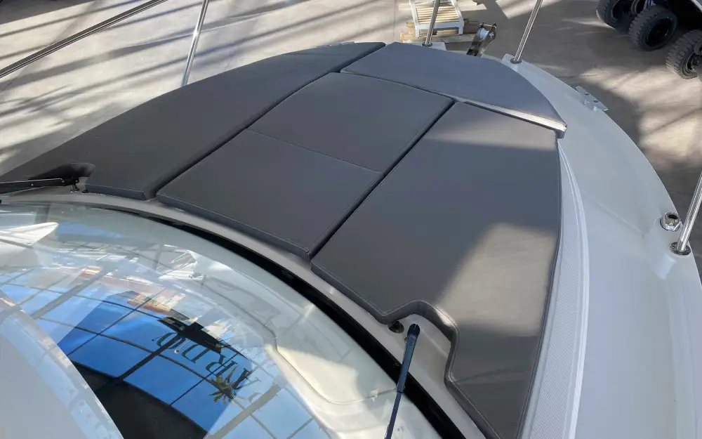slider 16 Beneteau Antares 8 OB V2