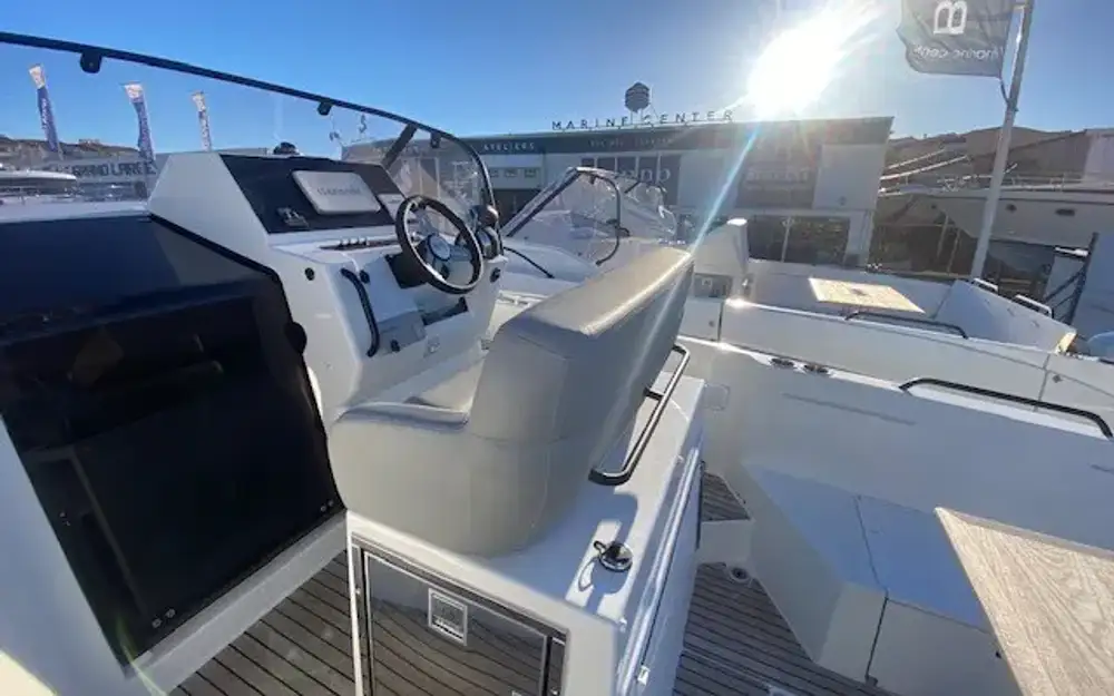 slider 3 Beneteau Flyer 9 Sundeck