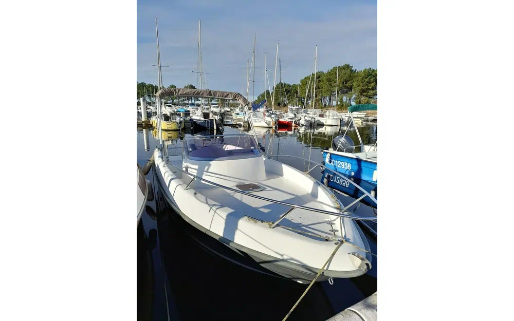 B2 MarineCap Ferret 552