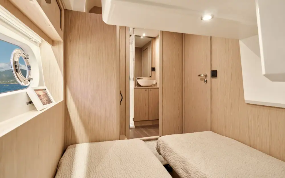 slider 17 Beneteau Swift Trawler 48