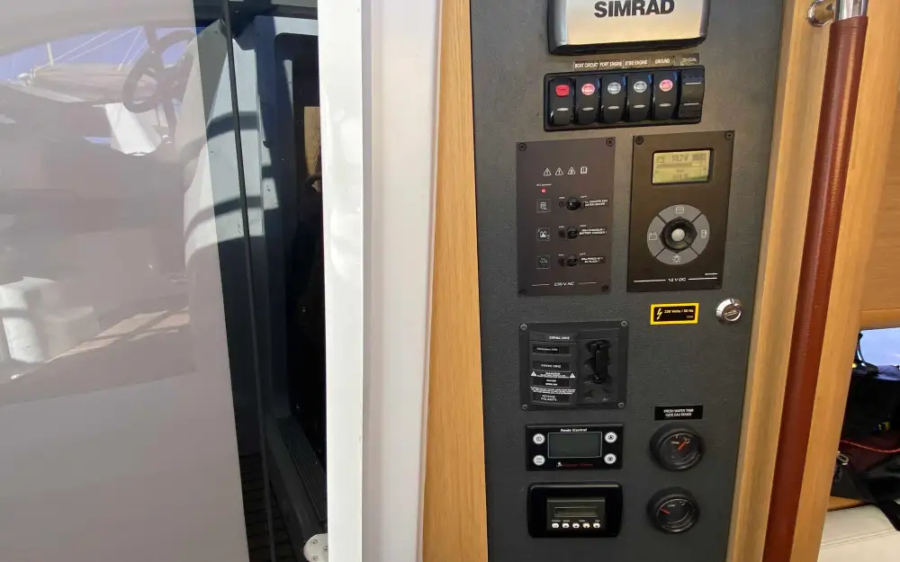 slider 11 Beneteau Gran Turismo 38