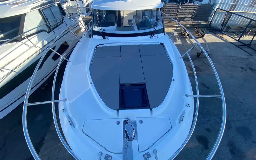 slider 18 Beneteau Antares 11