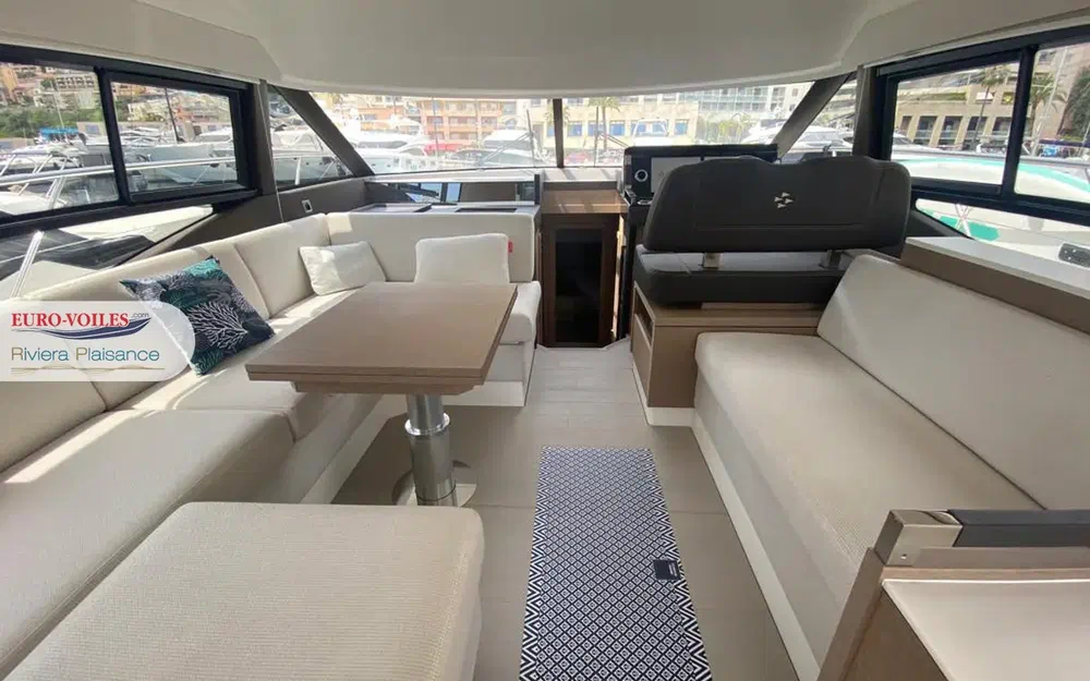 slider 13 Prestige Yachts 460 Fly
