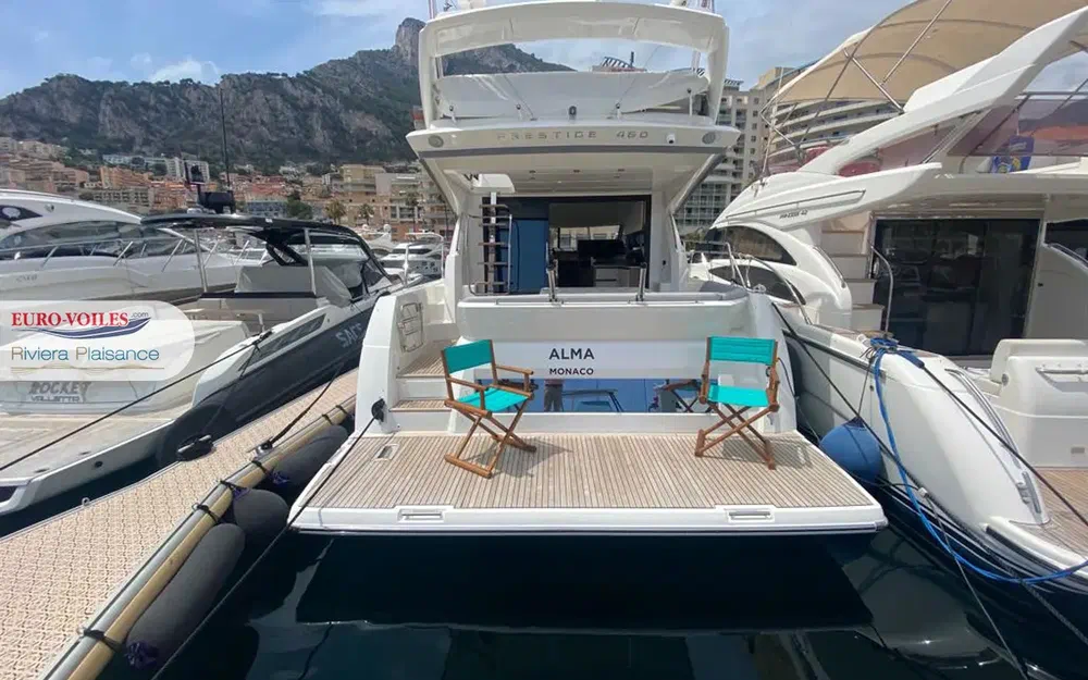 slider 2 Prestige Yachts 460 Fly