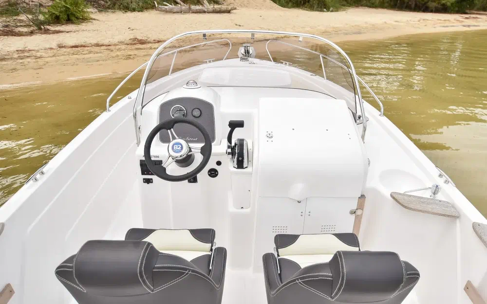 slider 10 B2 Marine Cap Ferret 652