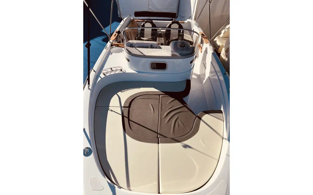 slider 16 B2 Marine Cap Ferret 652