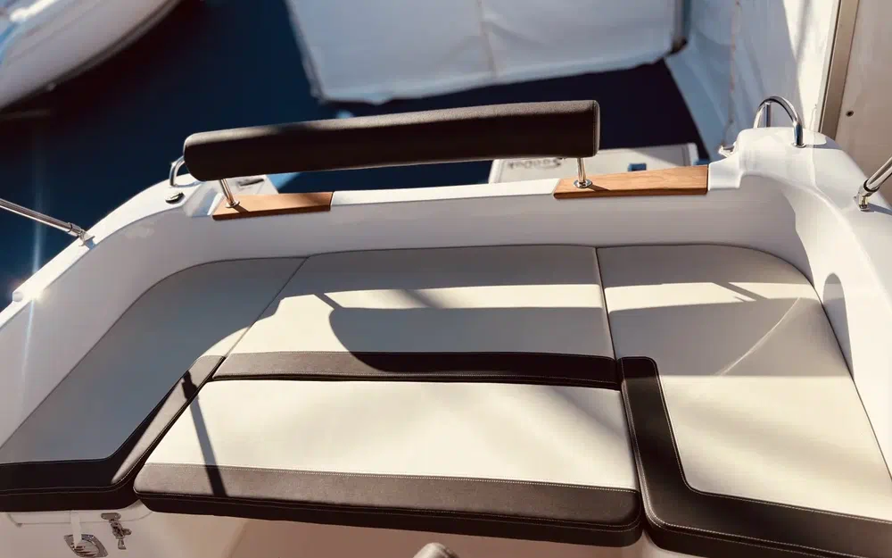 slider 17 B2 Marine Cap Ferret 652