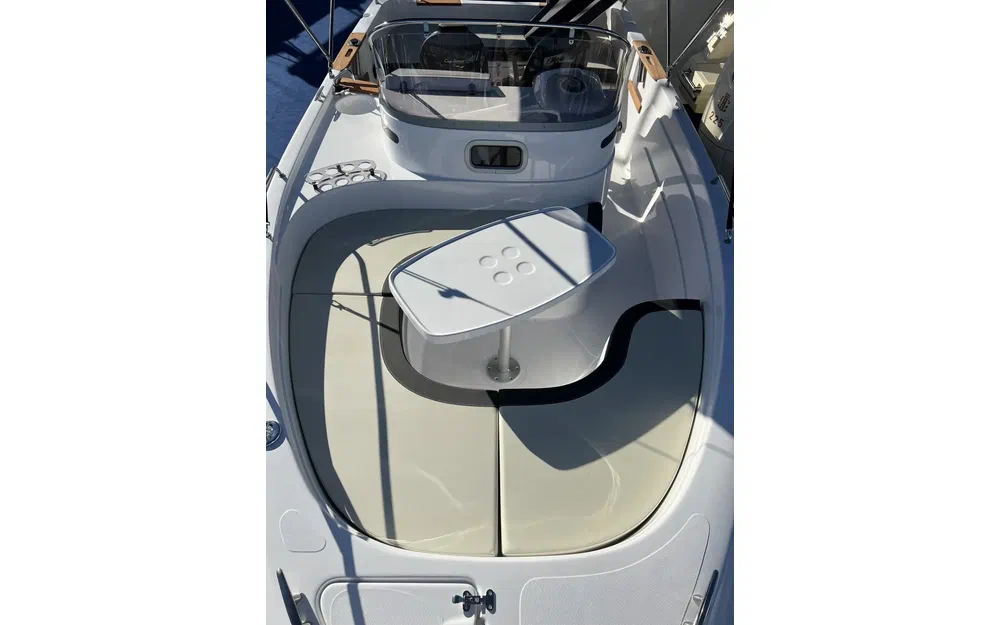 slider 18 B2 Marine Cap Ferret 652