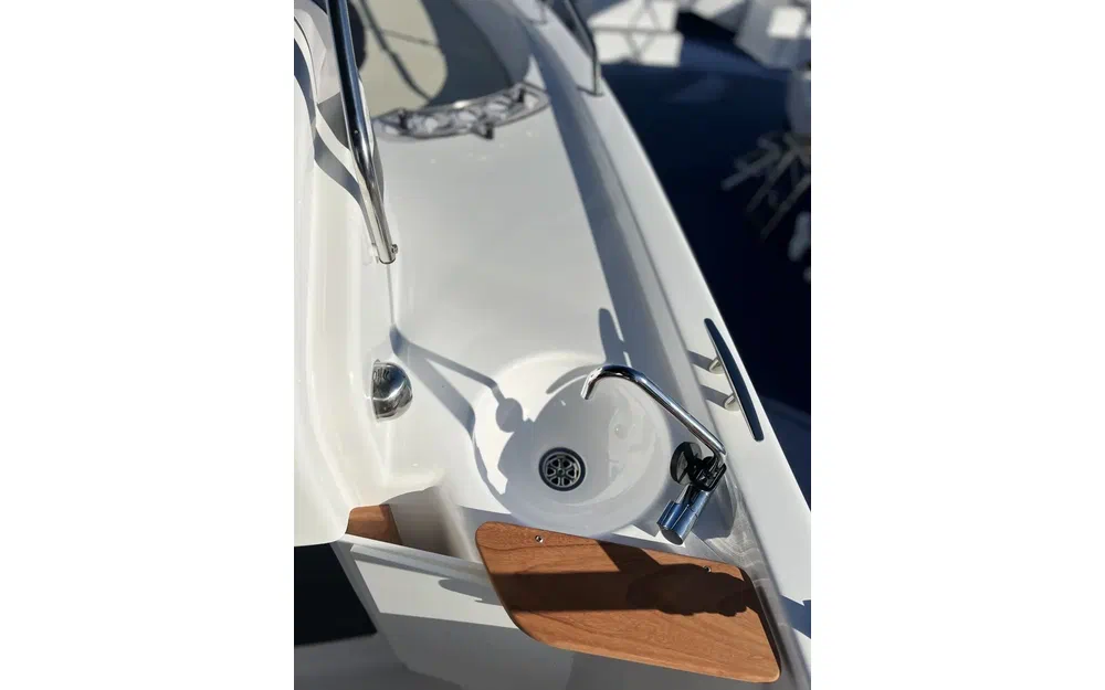 slider 19 B2 Marine Cap Ferret 652