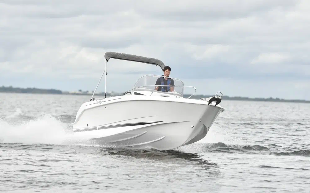 slider 2 B2 Marine Cap Ferret 652