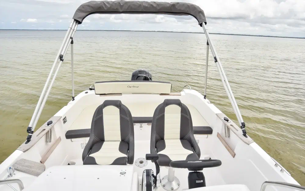 slider 4 B2 Marine Cap Ferret 652