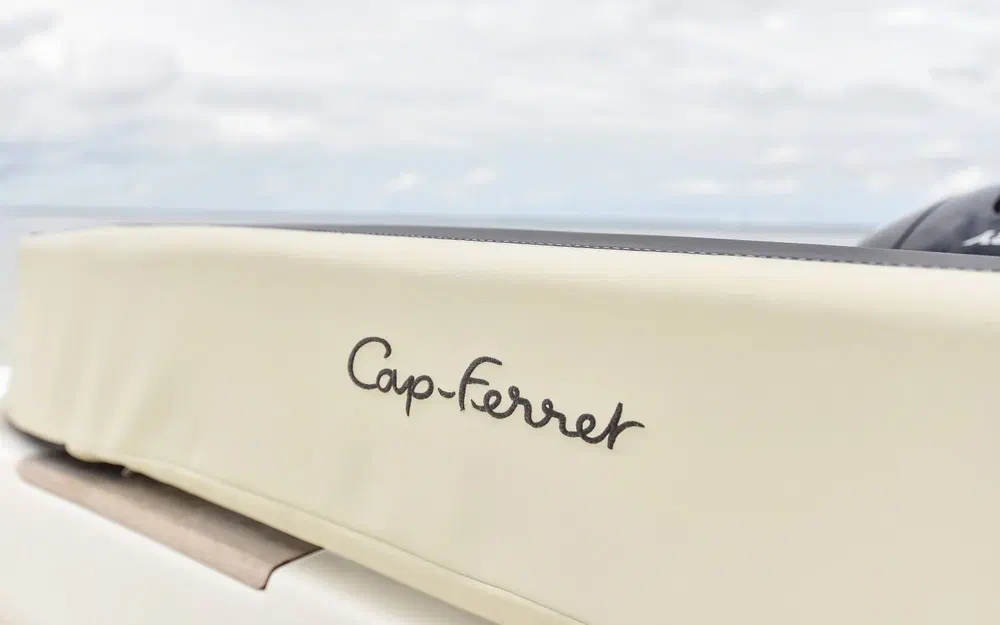 slider 7 B2 Marine Cap Ferret 652