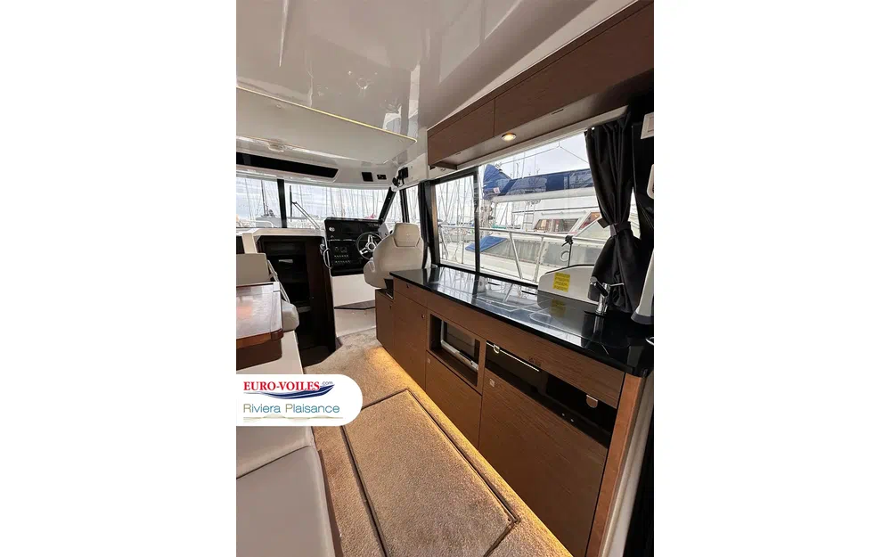 slider 5 Jeanneau Merry Fisher 1095