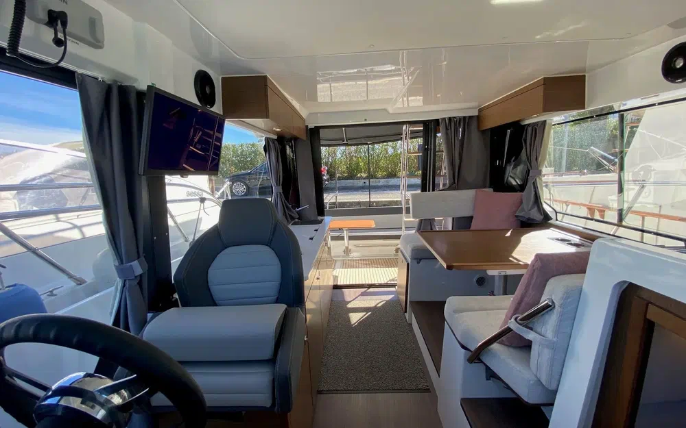 slider 11 Jeanneau Merry Fisher 1095