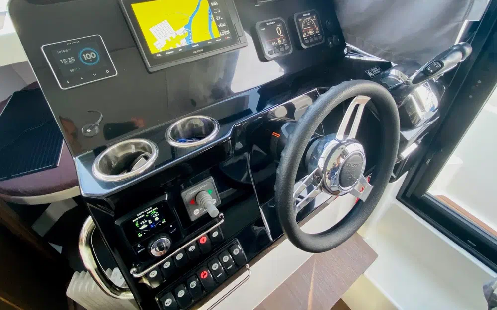 slider 7 Jeanneau Merry Fisher 1095