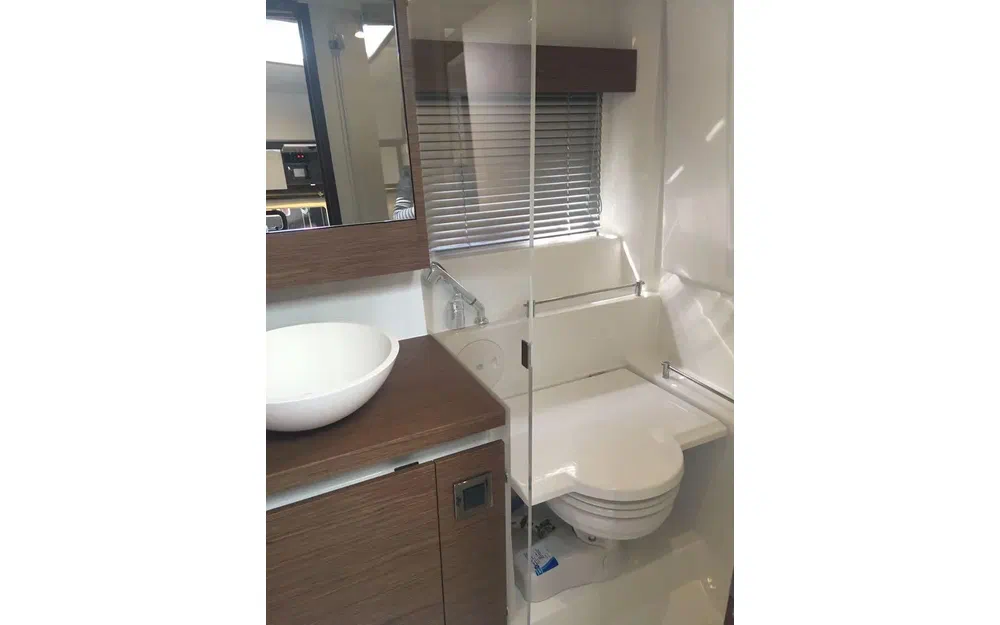 slider 5 Jeanneau Leader 36