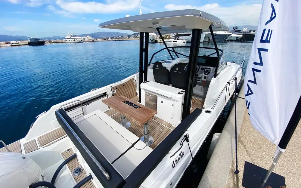 slider 0 Jeanneau Cap Camarat 9.0 WA