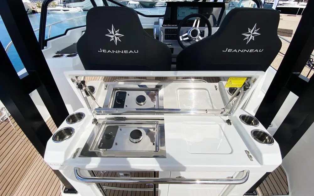 slider 6 Jeanneau Cap Camarat 9.0 WA