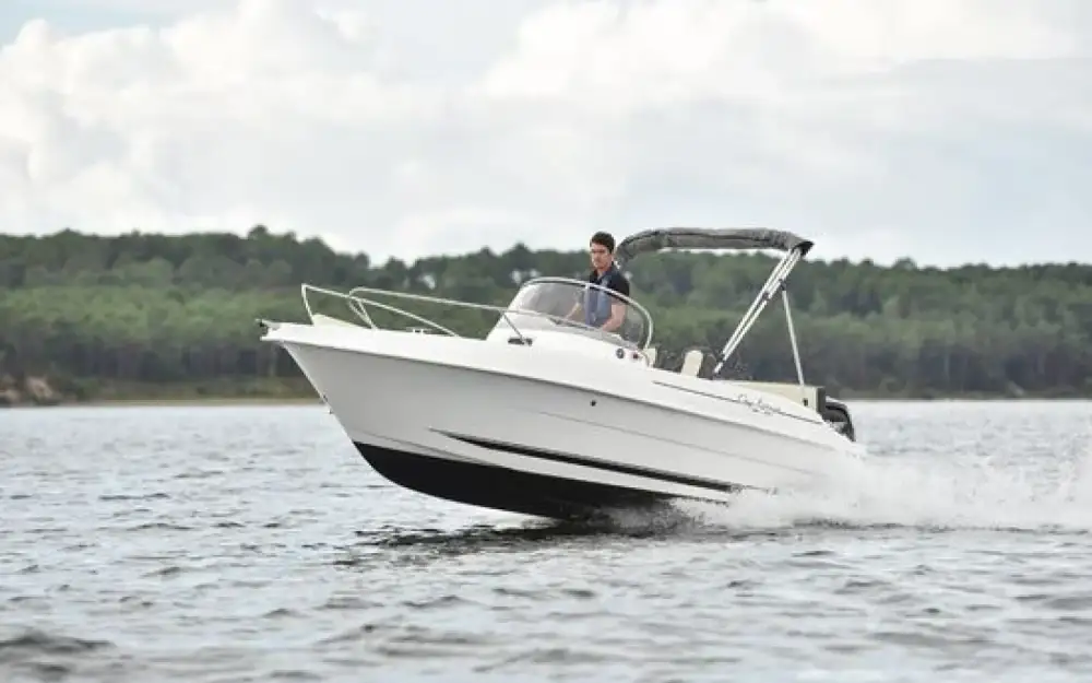 B2 MarineCap Ferret 572 Open