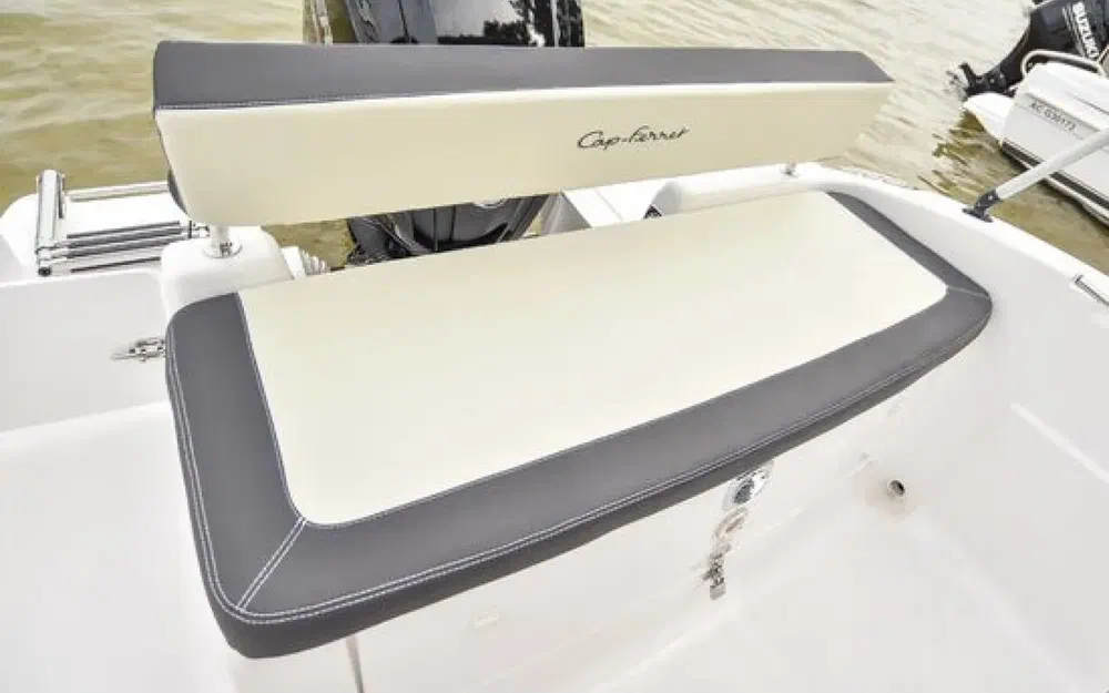 slider 2 B2 Marine Cap Ferret 572