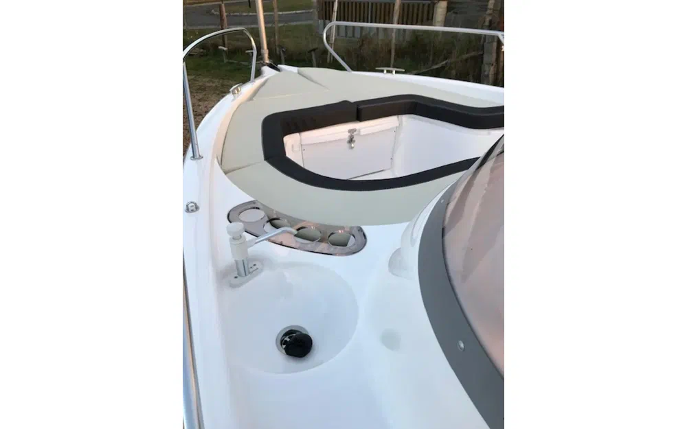 slider 6 B2 Marine Cap Ferret 572