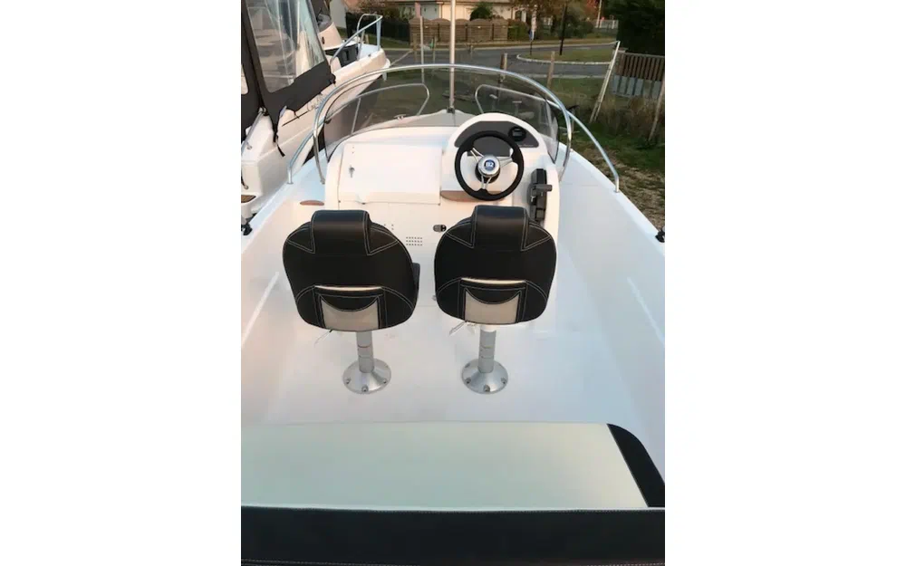 slider 7 B2 Marine Cap Ferret 572