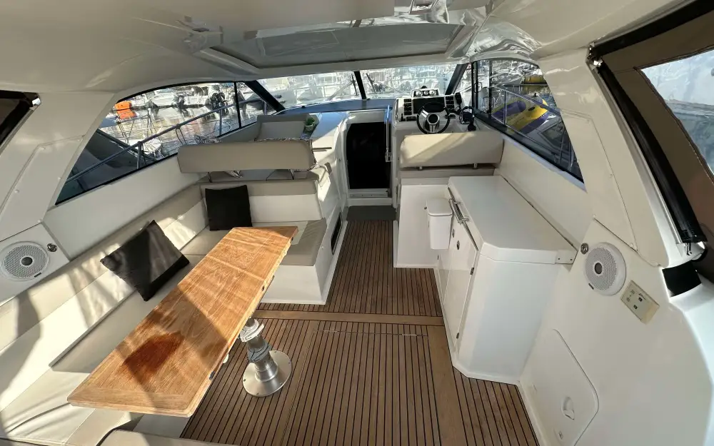 slider 11 Jeanneau Leader 40 Sportop