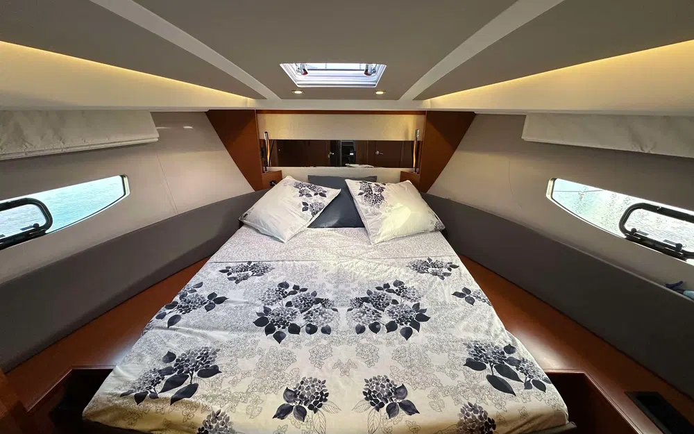 slider 5 Jeanneau Leader 40