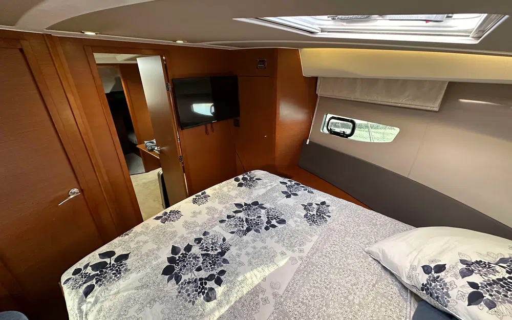 slider 6 Jeanneau Leader 40