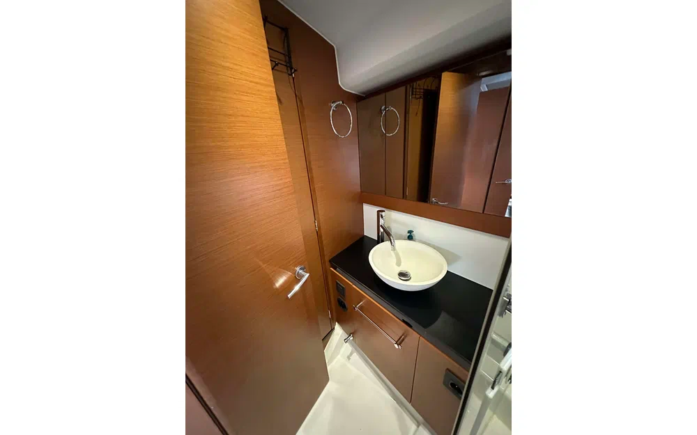 slider 7 Jeanneau Leader 40