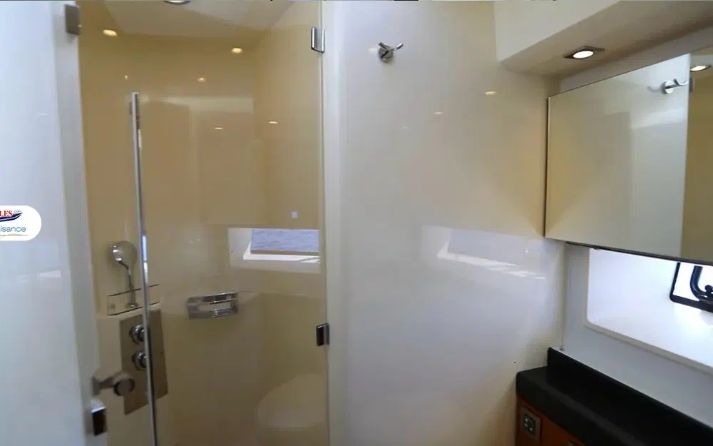 slider 7 Prestige Yachts 620 Fly