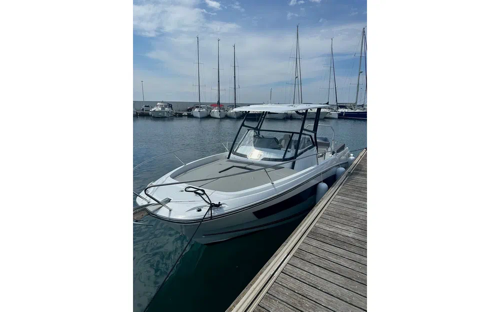 slider 0 Jeanneau Cap Camarat 7.5 WA