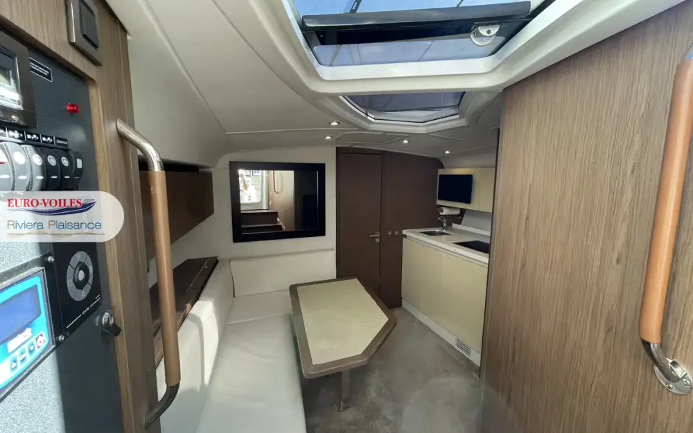 slider 8 Beneteau Gran Turismo 40