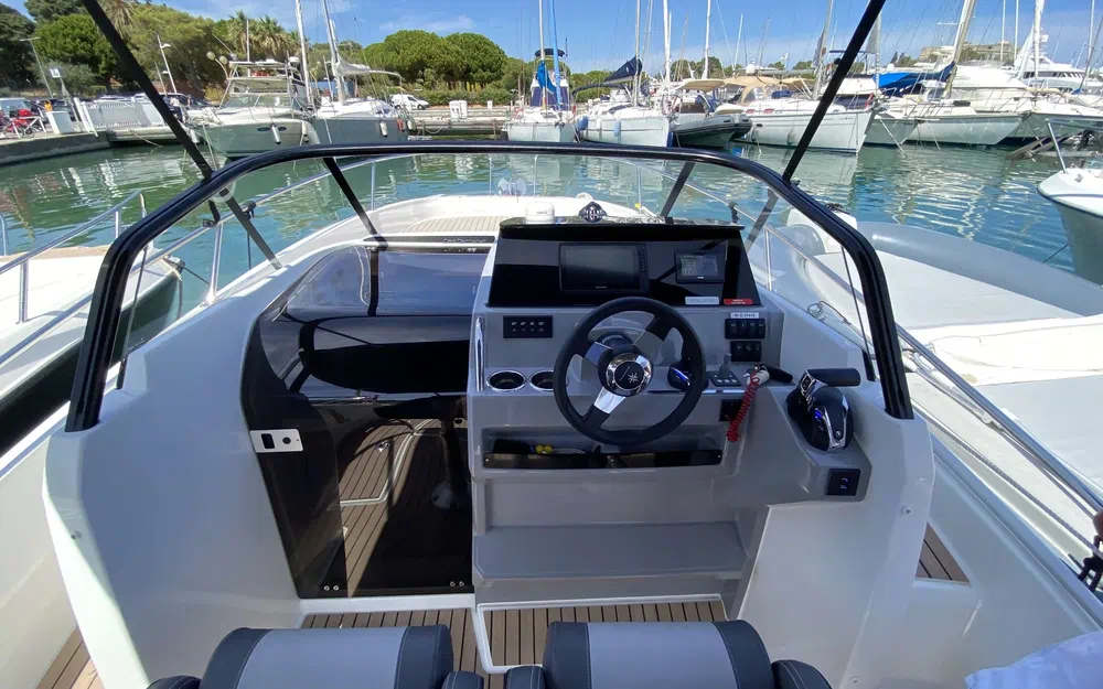 slider 10 Jeanneau Cap Camarat 7.5 WA