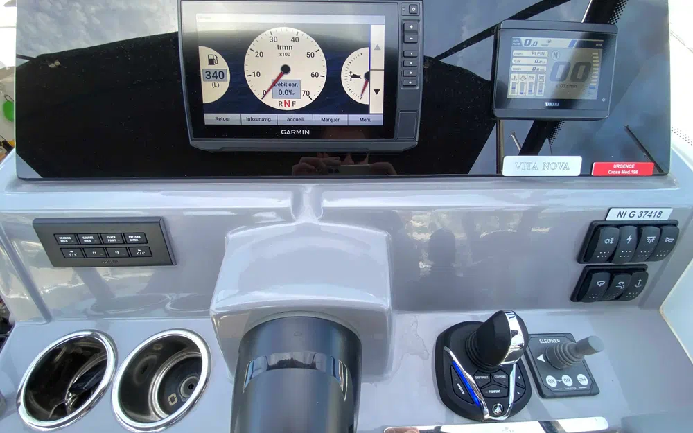 slider 12 Jeanneau Cap Camarat 7.5 WA